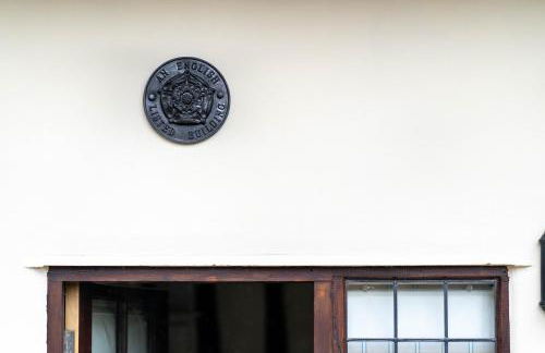 Cotswold Thatched Cottage - Photo 7