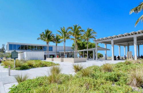 Two-Level, Heated Pool, Trolley to Beach & Village - Foto 46