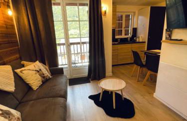 "La clé dorée" Studio balcon ensoleillé Vue montagne wifi - Photo 2