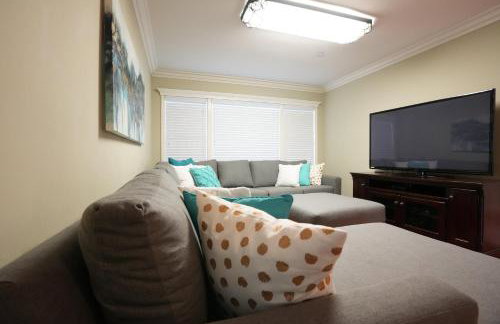 Large Family Pool Home 2.5 Miles To Disney w/3 King Beds!!! - Foto 4