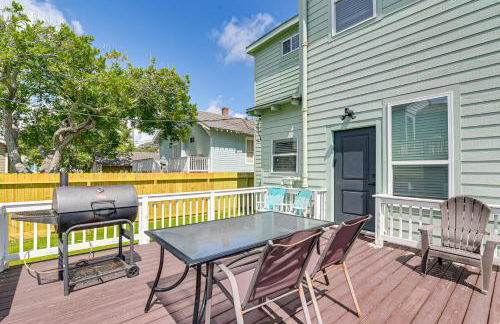 Close to Beach Walkable Galveston Getaway! - Foto 2