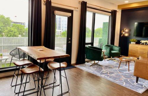 CHIC Modern Nashville Condo POOL, PATIO, PARKING - Foto 6