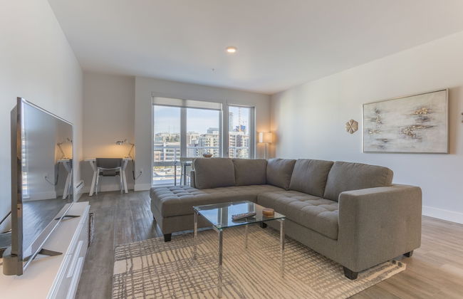 Domicile Suites at Mark on 8th - Photo 7