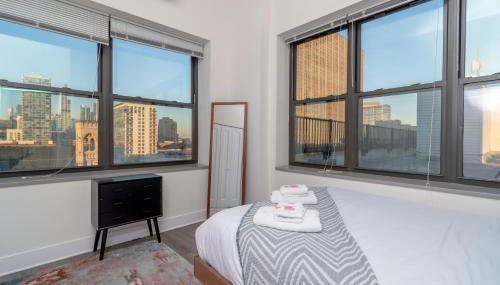 McCormick Place 3BR Luxury Penthouse Duplex with Personal Rooftop and Optional Parking for 8 guests in Chicago South Loop - Foto 5