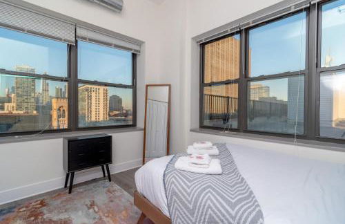 McCormick Place 3BR Luxury Penthouse Duplex with Personal Rooftop and Optional Parking for 8 guests in Chicago South Loop - Foto 5