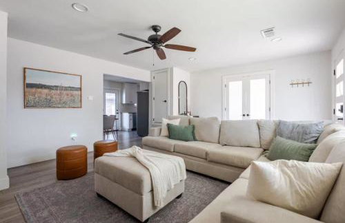 Remodeled 4BR 2BA Steps from Georgetown Square - Foto 65