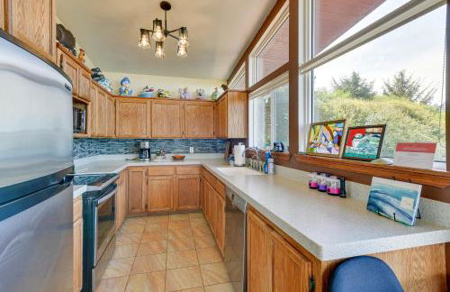 McKinleyville Getaway with Hot Tub and Ocean Views! - Foto 9