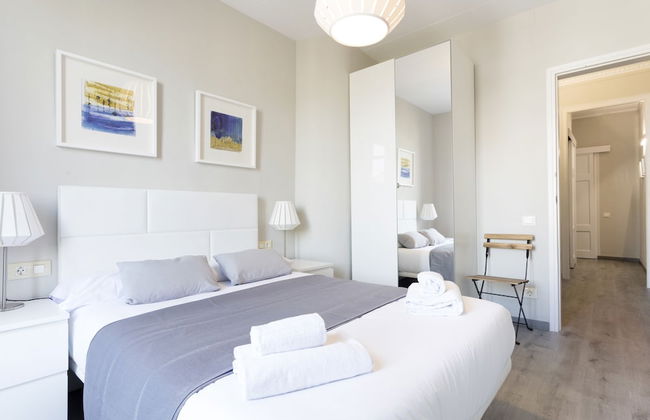 Barcelona Fira Apartments - Photo 23