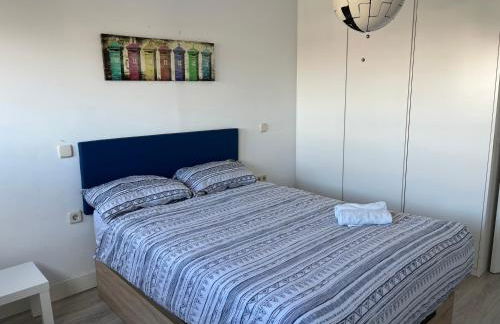 Pisos con piscina de temporada corta estancia - Foto 14