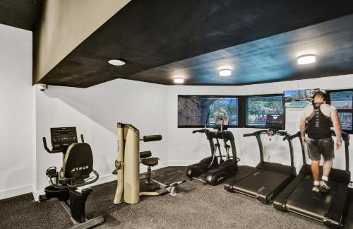 Bright 3BR 3BA Condo with Stunning Bay Views in Oceanfront Complex 820 - Foto 39