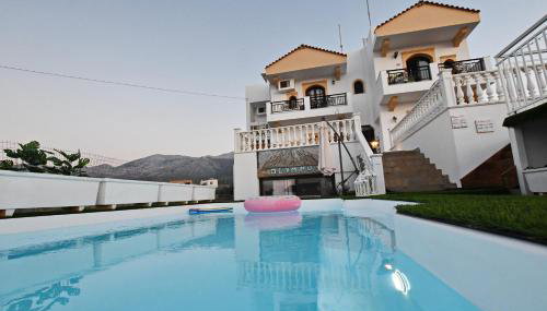 Olympus Studios & Bungalows - Photo 3