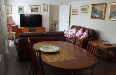 Spacious, self-contained annex in Stratford - Foto 1