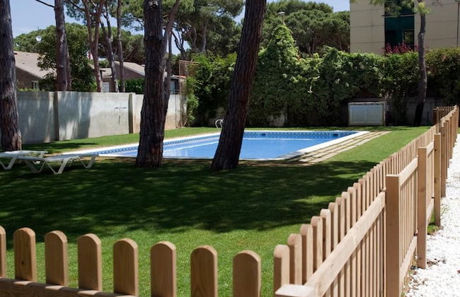 SG Marina 54 Apartments - Photo 25