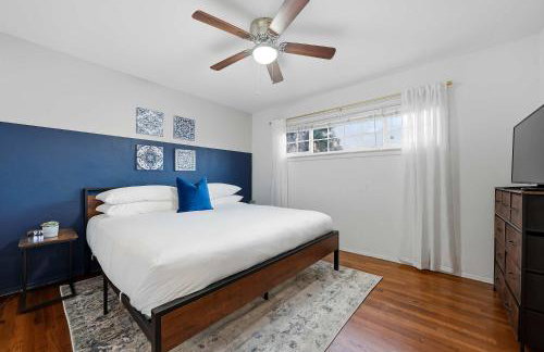 4BR Family Retreat with Hot Tub Games & Fire Pit - Foto 24