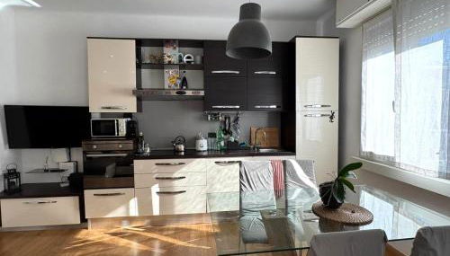 The Sunflower Apartment - Photo 5