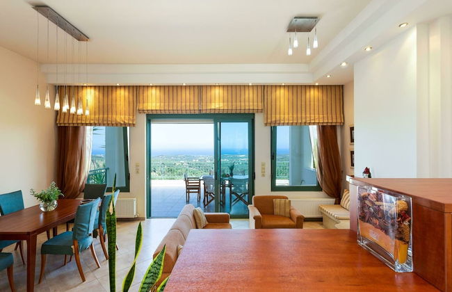 Secluded Villa w Private Pool, Children Play Area, Pool Table, BBQ & Sea Views - Foto 30