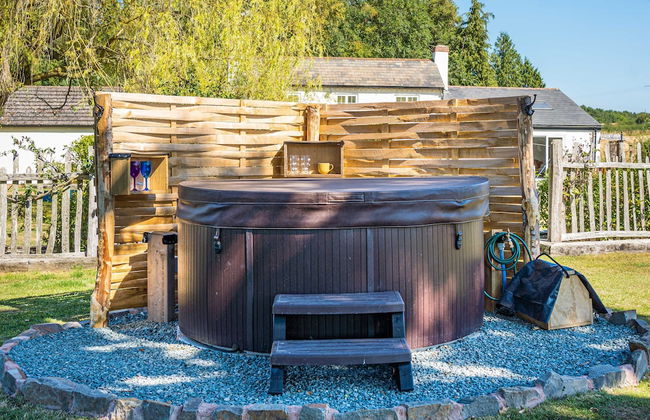 The Hideaway Hut - 1 Bed Shepherds Hut - Hereford - Foto 34