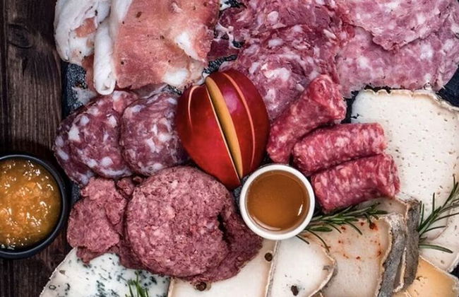 Tour por el mercado de Turín y auténtico aperitivo italiano en casa de un local - Foto 6