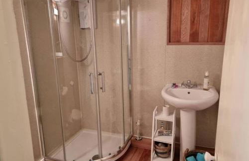 Glasfor Cottage - Photo 8