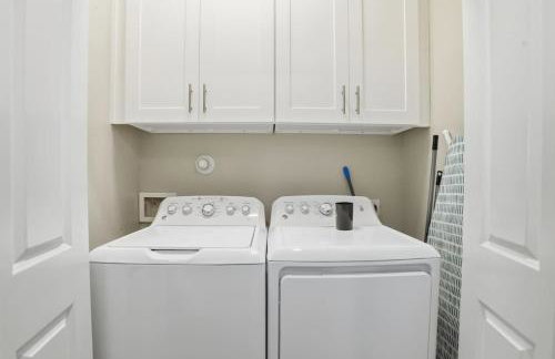 O14B Single-Story 2BR Townhome with King Beds Private Gym - Foto 12