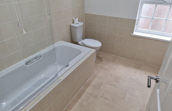 Gorgeous 1-bed Apartment in Wetwang, Driffield - Photo 18