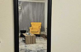 5 Mins Walk to ExCeL - Cosy 3 Bed House - Free Parking - Near O2 Arena & Cable Cars - Foto 14