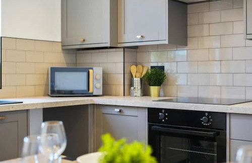 Beighton - 3 Bed Spacious Home with FREE Parking, Great for Groups & Families - Hosted by Stay Host Save - Foto 31