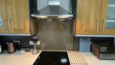 Charlesworth House - Photo 2, stove, pet friendly