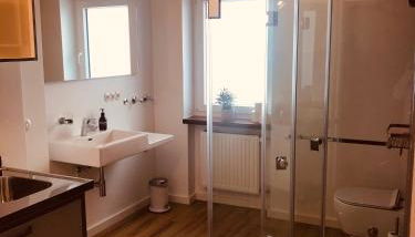 Riverside apartment in central Herzogenaurach - Foto 4