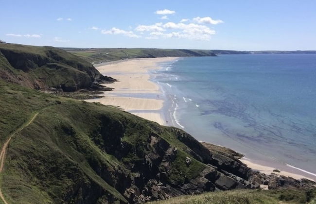 Stunning Renovated & Spacious 2 BR - 100m to Beach - Foto 28