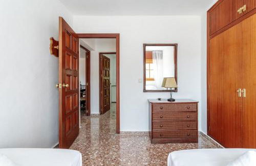 Villa with private swimming-pool in quiet location - Foto 17