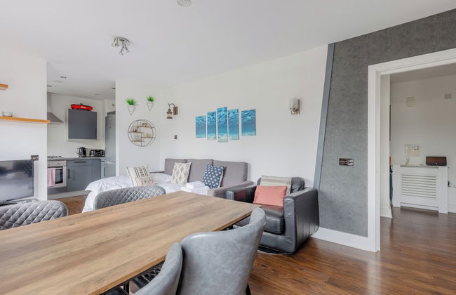 Bright 2 Bedroom Flat in Lambeth With Balcony - Foto 26