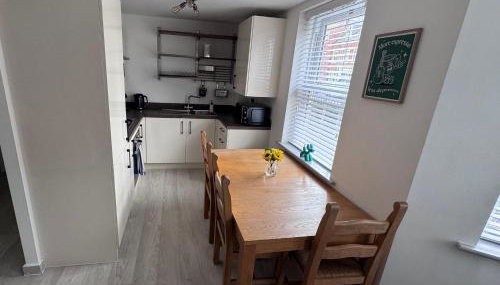 Contemporary 2-Bed Apartment with Parking Bedford - Foto 5