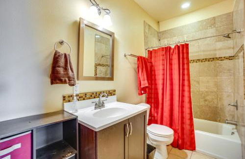 Upscale Laramie Home with Hot Tub and Patio! - Foto 24