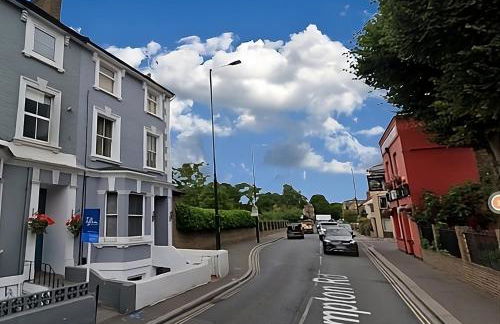 Cosy Studio in Hampton Hill short Walk to Bushy Park with Free Parking and WiFi and Pets welcome - Foto 31