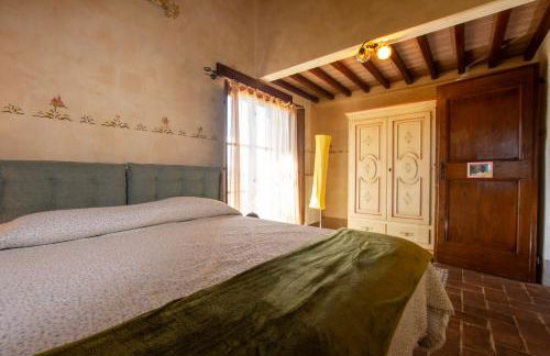 Tenuta di campagna con piscina immersa nel verde - Foto 3