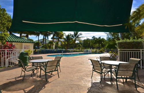 Sunrise Suites Big Kahuna Suite #202 - Photo 13