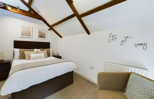 Charming 3 Bedroom Home in the Heart of Stanhope - Photo 3