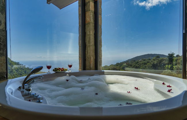 Villa Pine Private Located in a Quiet and Picturesque Location - Photo 9