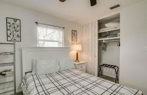 Port Charlotte Home with Sunroom, Grill and Fire Pit! - Foto 17