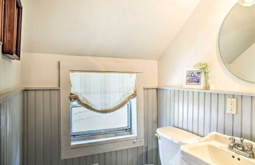 Authentic 1912 Adirondack Lake Camp with Fire Pit - Foto 16