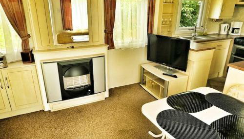 Cottage by Ostrowieckie Lake with Private Beach - Foto 4