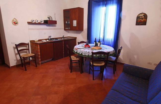 Splendid Farmhouse in Gualdo Cattaneo with Hot Tub - Photo 22