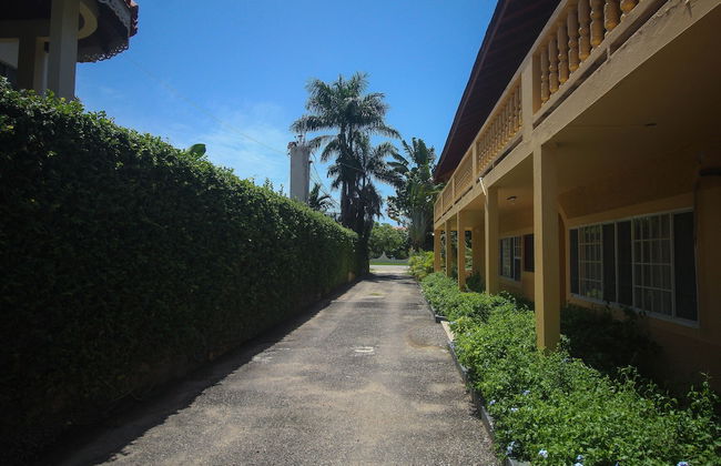 Moon Rooms at Moonrise Villa - Photo 64