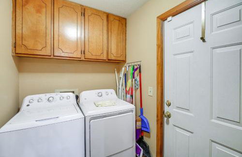 Peaceful Bluff City Retreat with Fire Pit and Grill - Foto 9