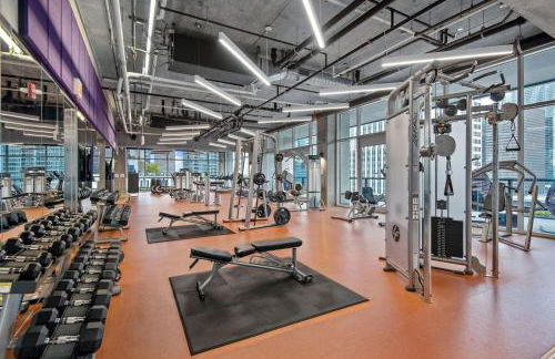 Blueground Streeterville pool gym nr Pier CHI-1168 - Foto 26
