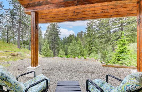 Rustic and Modern Home with Forest Views in Newport! - Foto 1