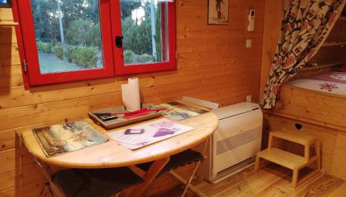 Roulotte atypique calme au milieu de la verdure - Foto 2