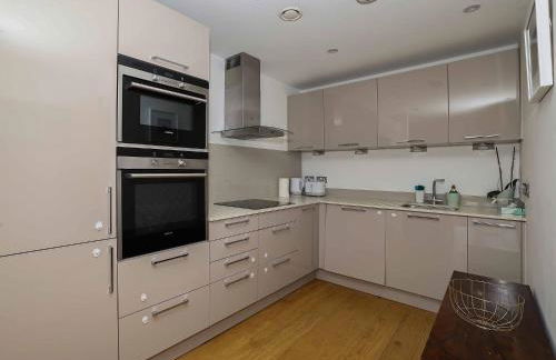 Stylish comfortable apartment in central Kingston - Pass the Keys - Foto 13