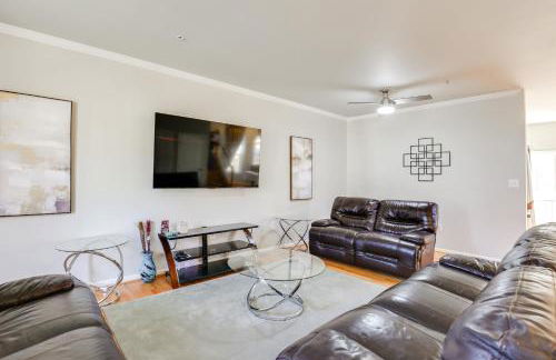 5 Mi to Show Place Arena Quiet Townhome with Patio - Foto 1